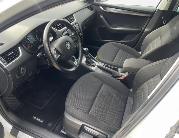 Škoda Octavia 16