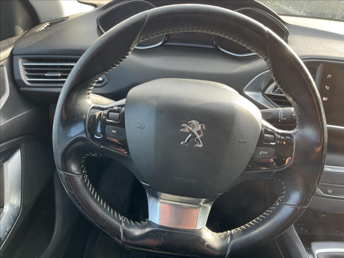 Peugeot 308 Kombi 1,5 l 96 kw