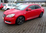 Suzuki Kizashi Sedan / Limuzína 2,4 l 131 kw