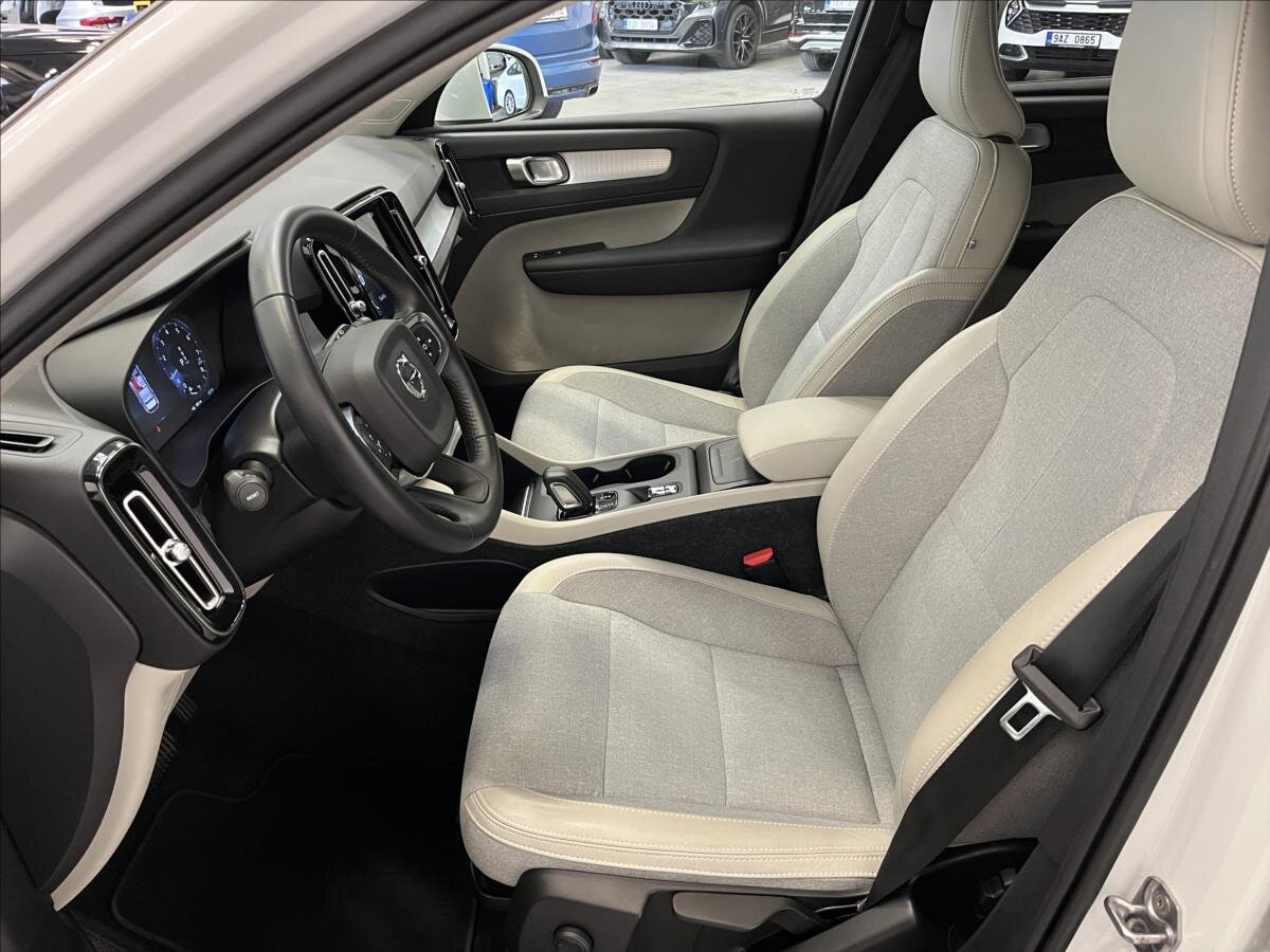 Volvo XC40 SUV 1,5 l 120 kw