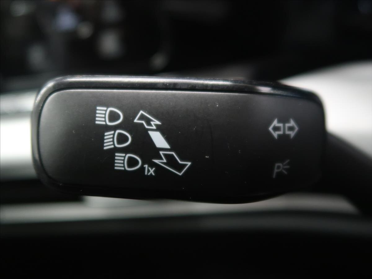 Volkswagen Golf Kombi 1,5 l 96 kw