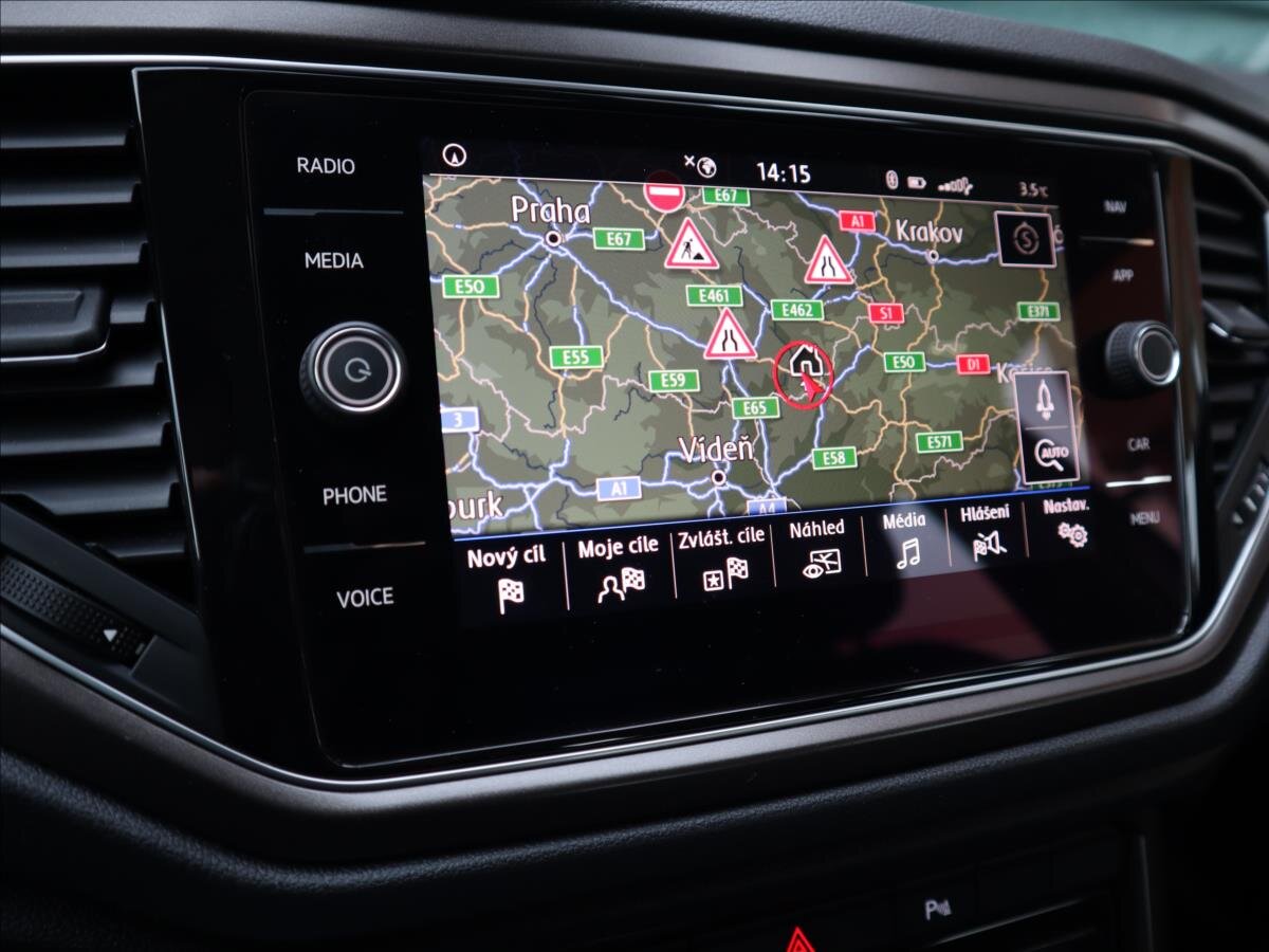 Volkswagen T-Roc CUV / Crossover 1,6 l 85 kw