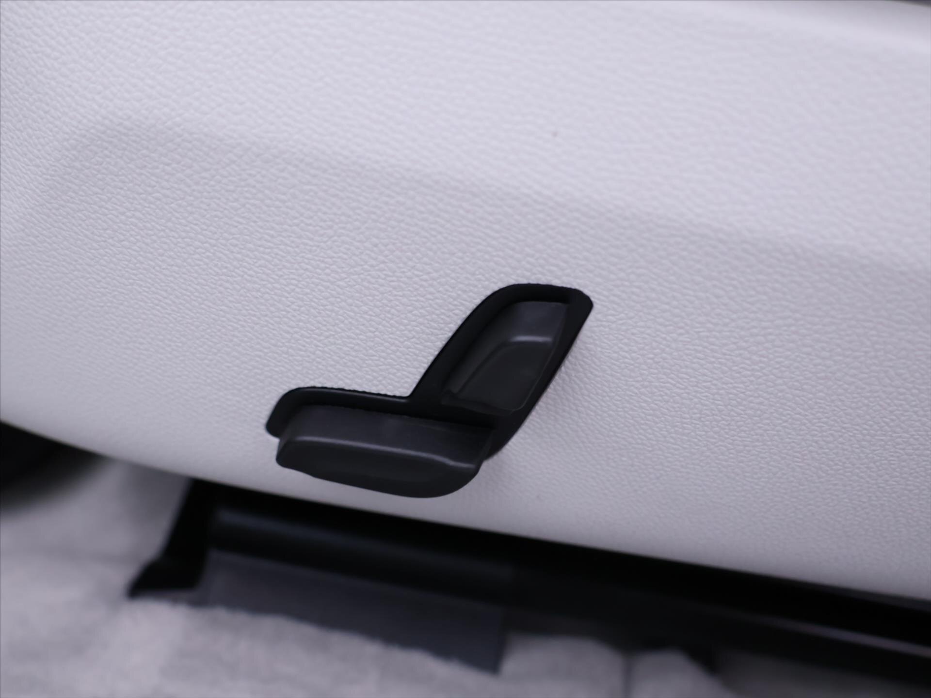 Mercedes-Benz Třídy E Sedan / Limuzína 3,5 l 245 kw