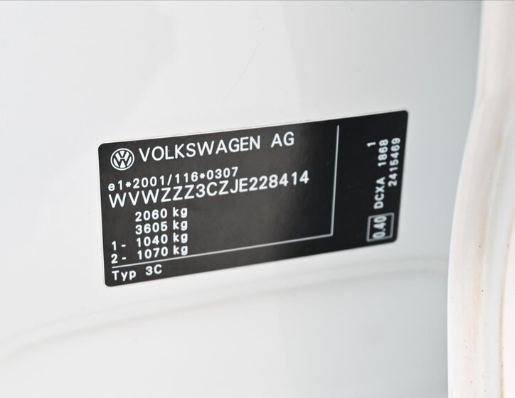 Volkswagen Passat 12