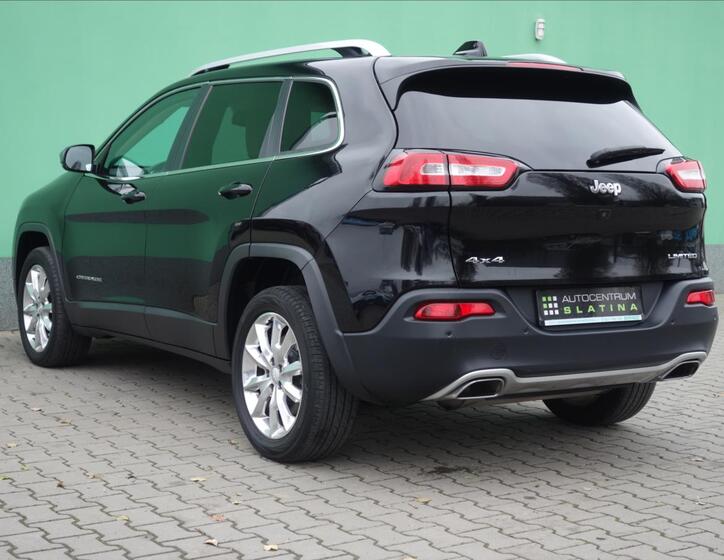 Jeep Cherokee 14