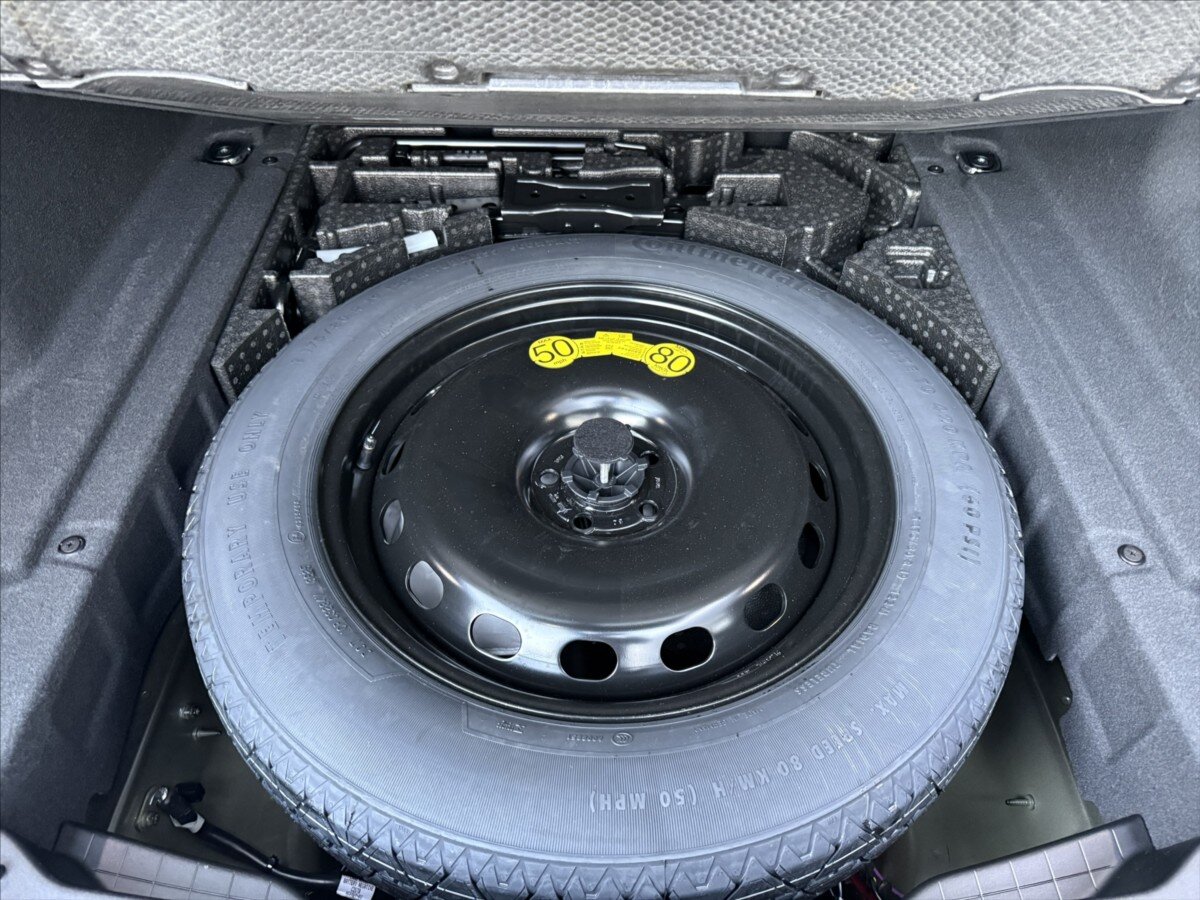 Land Rover Range Rover Velar SUV / Terénní 3,0 l 221 kw