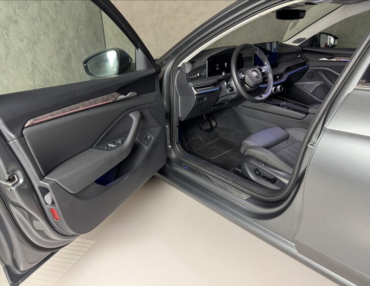 Škoda Superb 22