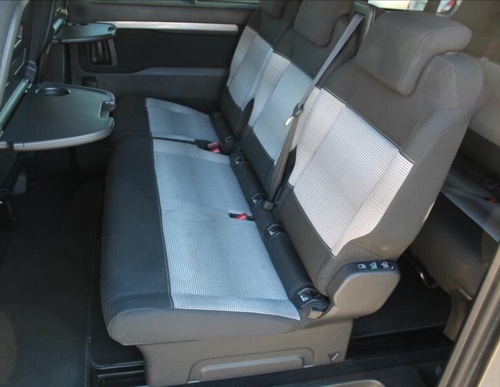 Citroën SpaceTourer 8