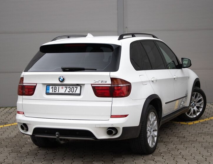 BMW X5 SUV 3,0 l 180 kw