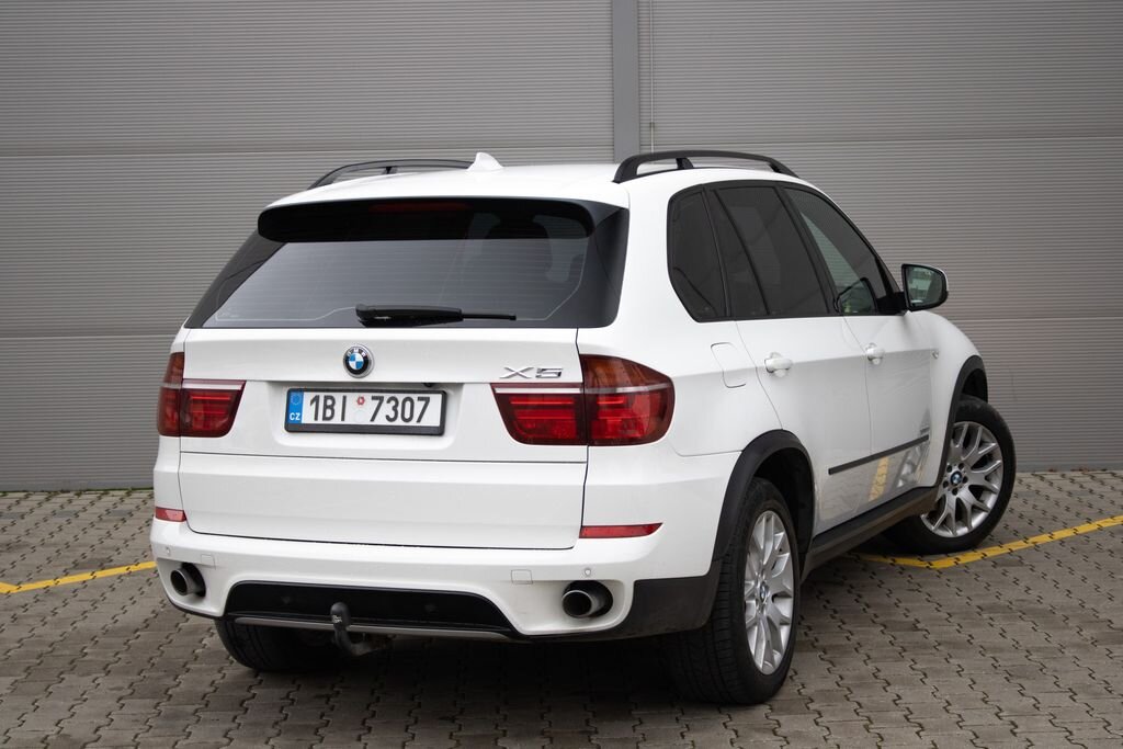 BMW X5 SUV 3,0 l 180 kw