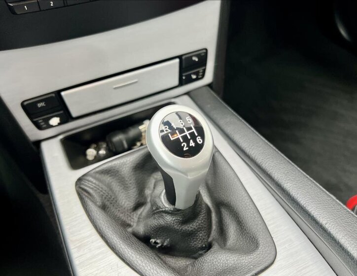 BMW Řada 5 Kombi 2,0 l 120 kw