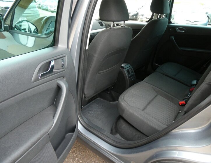 Škoda Yeti SUV / Terénní 1,8 l 118 kw