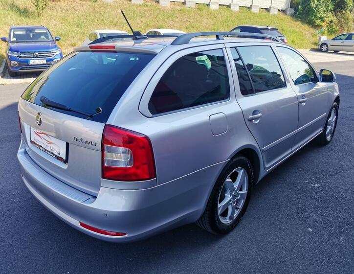 Škoda Octavia Kombi 2,0 l 0
