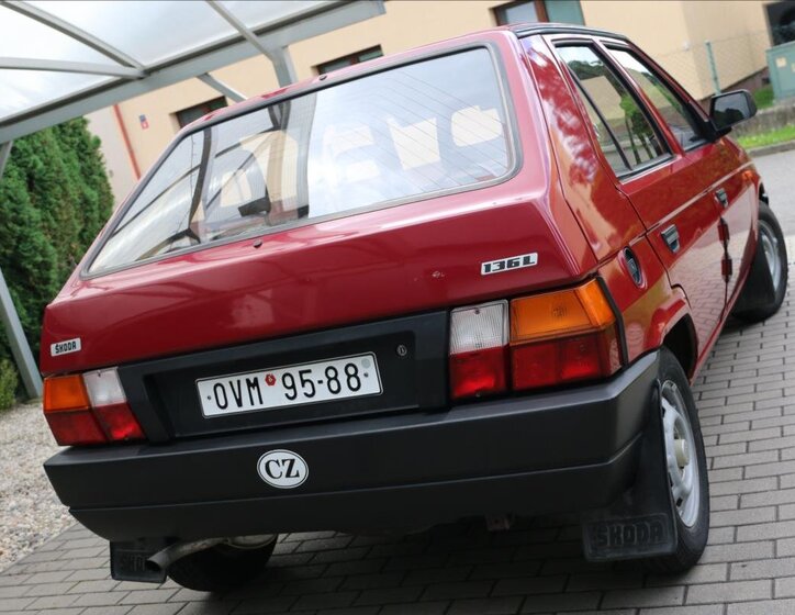 Škoda Favorit Hatchback 1,3 l 46 kw