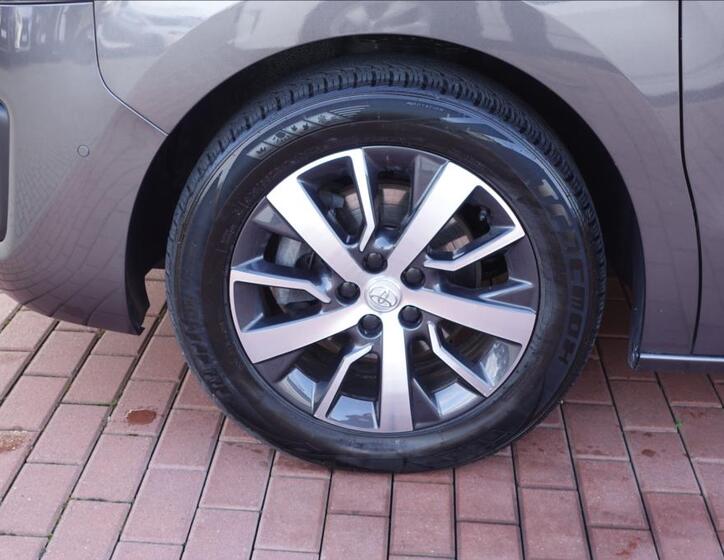 Toyota ProAce Verso 7