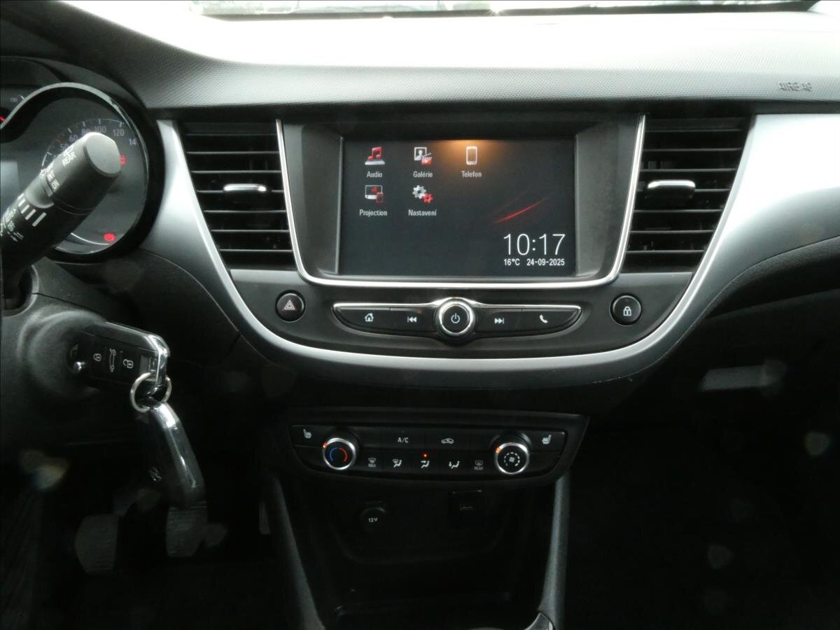 Opel Crossland X MPV 1,2 l 96 kw
