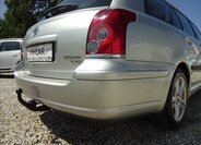 Toyota Avensis Kombi 2,0 l 93 kw
