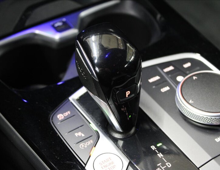 BMW Řada 2 Sedan / Limuzína 1,5 l 100 kw