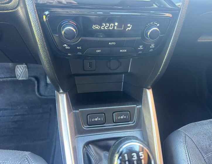Suzuki Vitara 14