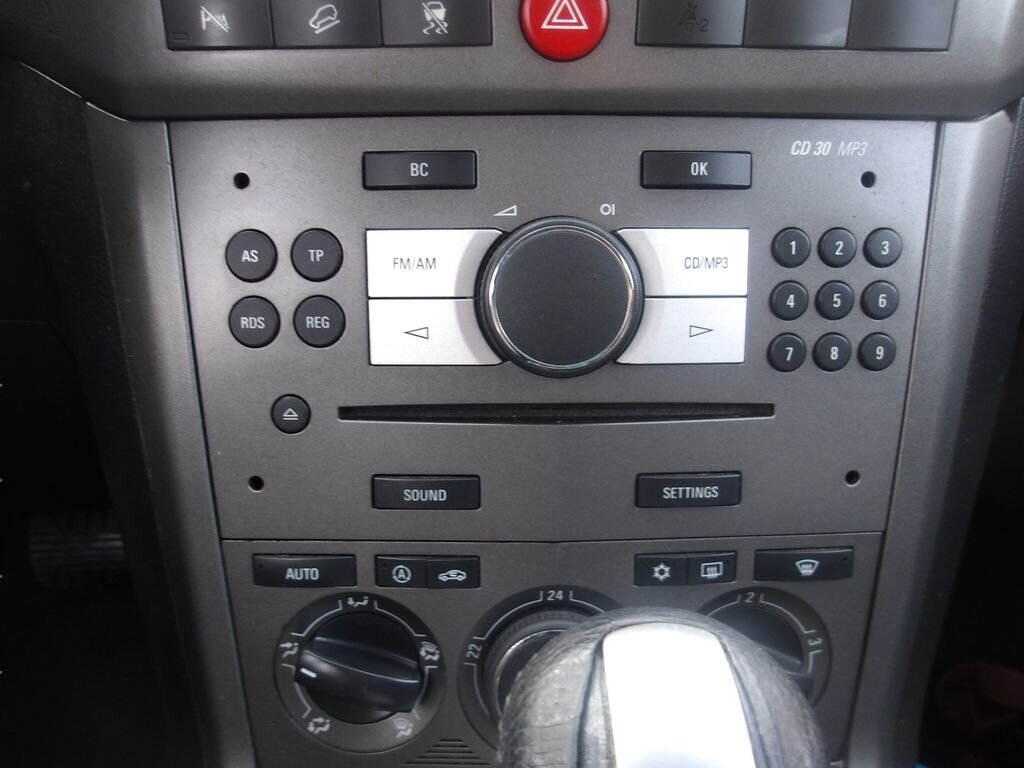 Opel Antara SUV / Terénní 2,0 l 110 kw