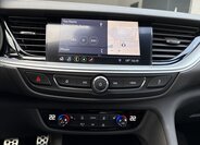 Opel Insignia Hatchback 2,0 l 128 kw