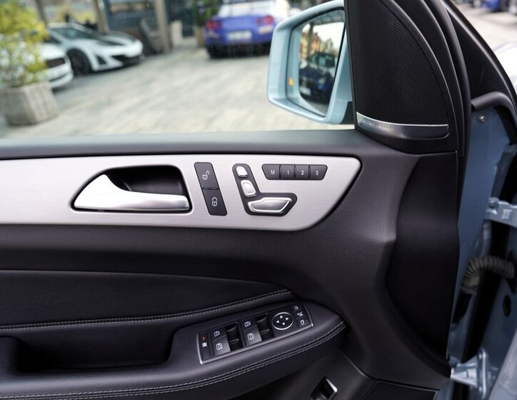 Mercedes-Benz GLS 22