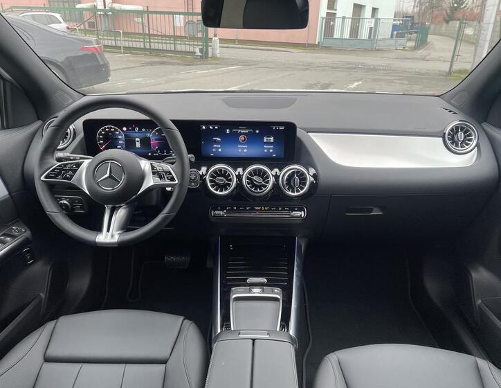 Mercedes-Benz GLA 19