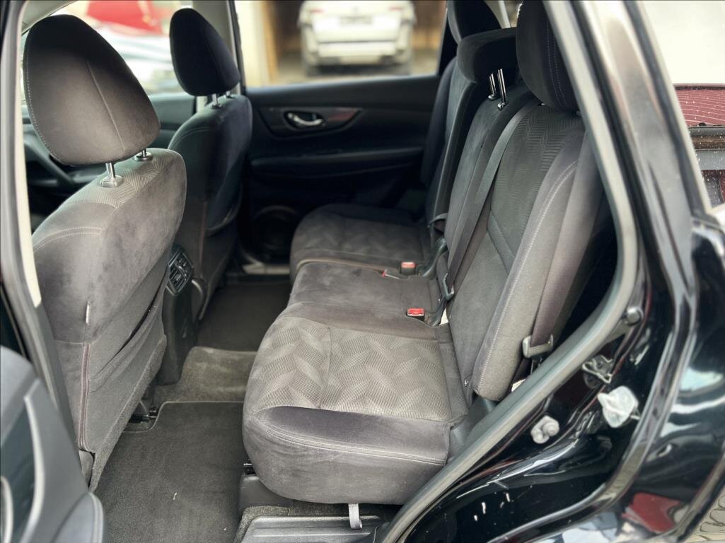 Nissan X-Trail SUV / Terénní 1,6 l 96 kw