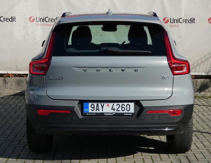 Volvo XC40 4