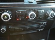 BMW Řada 5 Kombi 3,0 l 145 kw