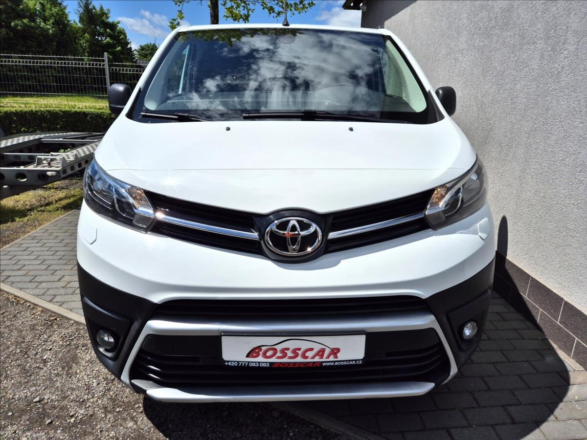 Toyota ProAce Skříň 2,0 l 90 kw
