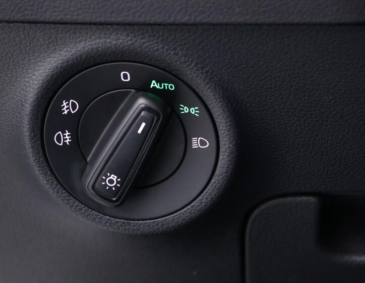 Škoda Karoq SUV / Terénní 1,5 l 110 kw