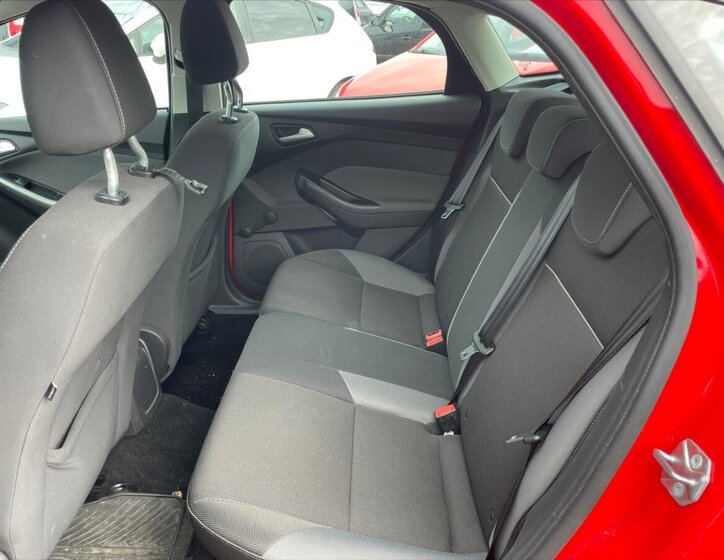 Ford Focus Hatchback 998,0 74 kw