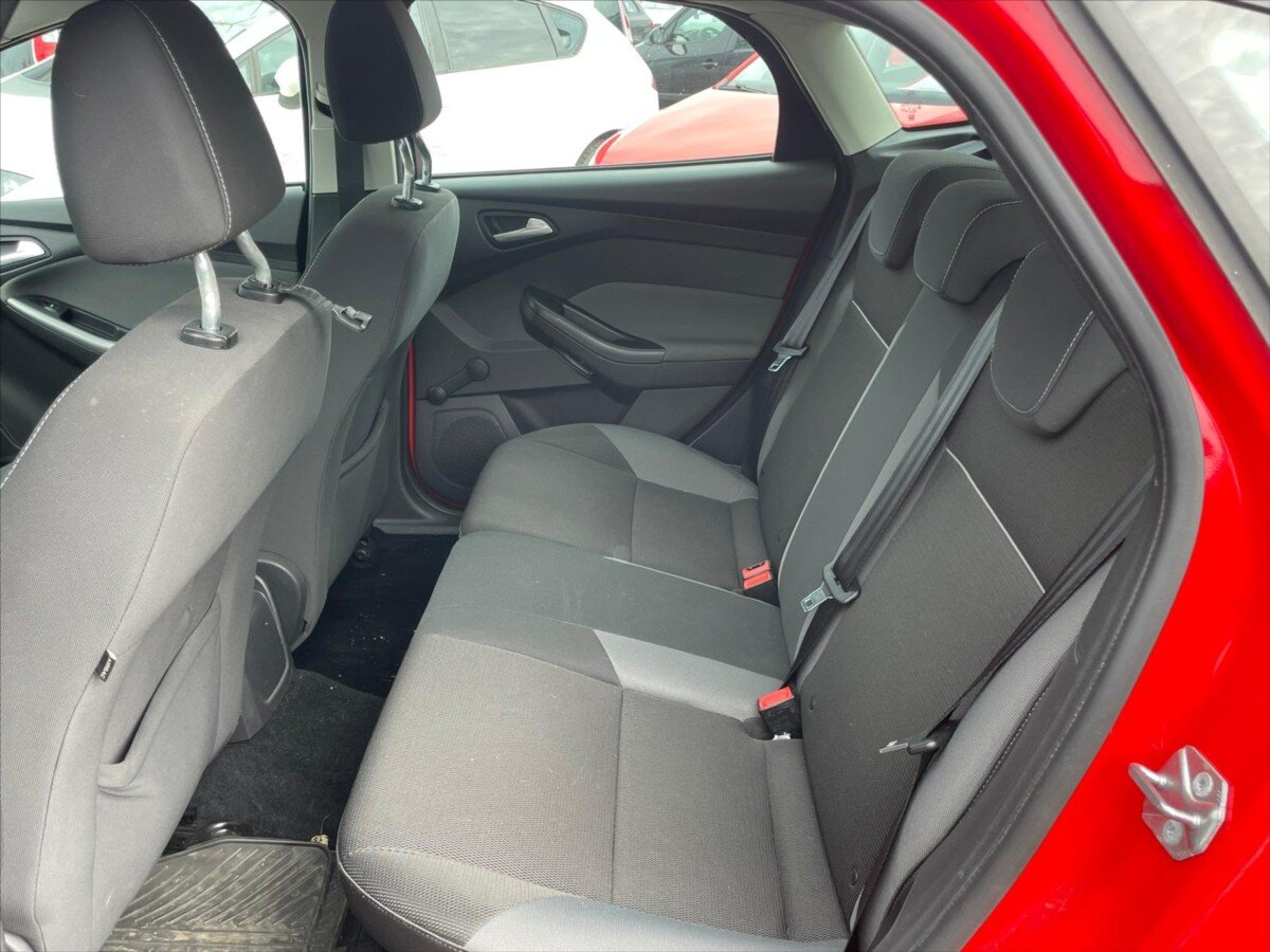 Ford Focus Hatchback 998,0 74 kw