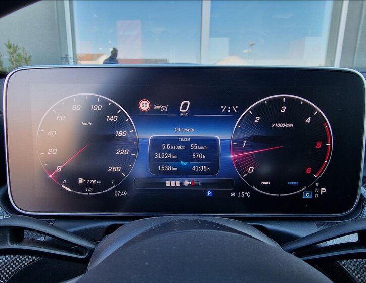 Mercedes-Benz Třídy C Sedan / Limuzína 2,0 l 147 kw