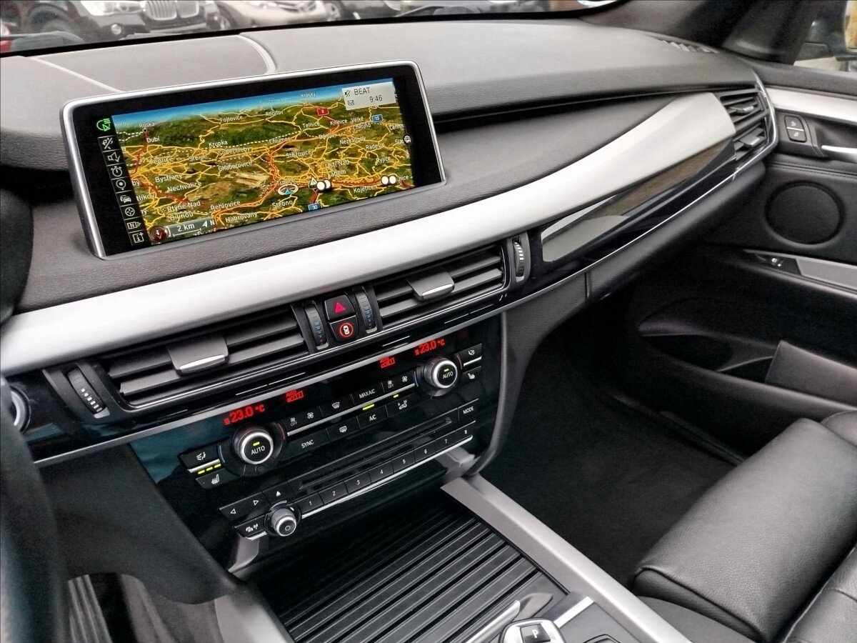 BMW X5 SUV / Terénní 3,0 l 190 kw