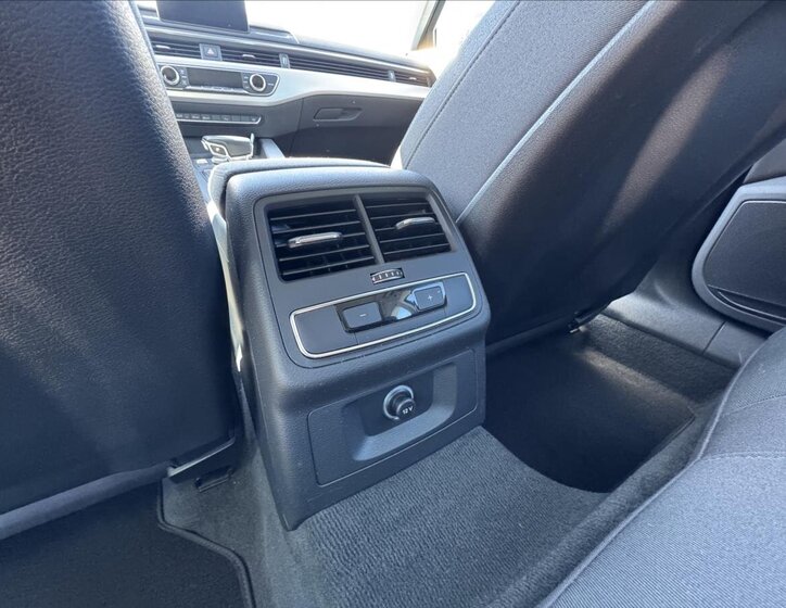 Audi A4 Kombi 2,0 l 140 kw