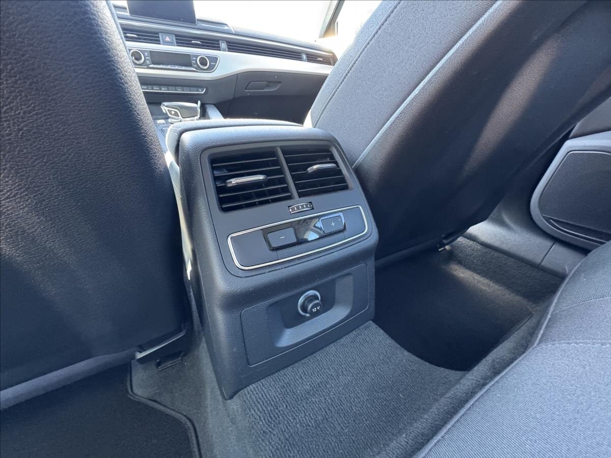 Audi A4 Kombi 2,0 l 140 kw