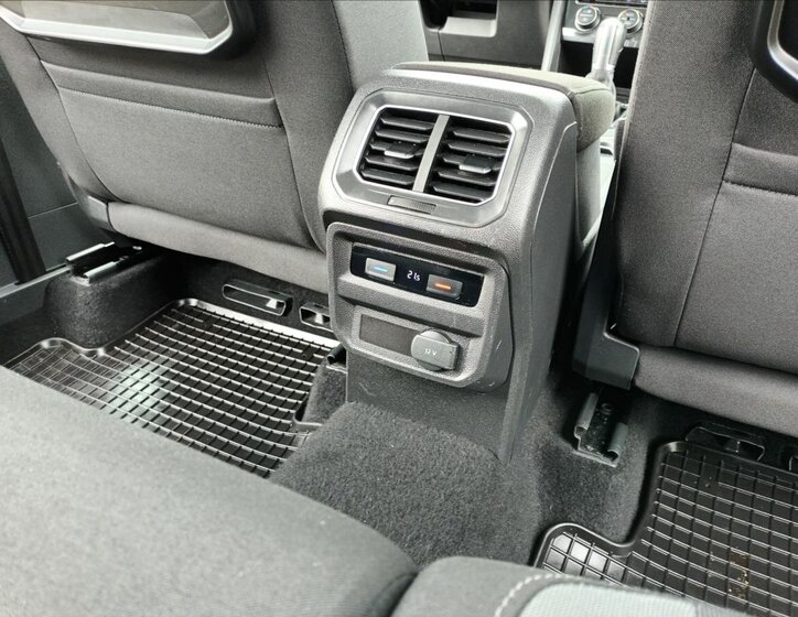 Volkswagen Tiguan SUV / Terénní 2,0 l 110 kw