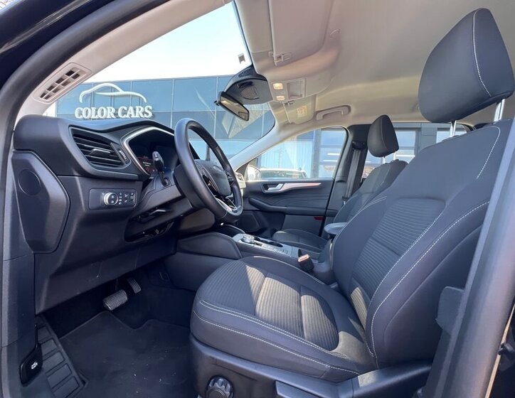 Ford Kuga SUV / Terénní 2,5 l 112 kw