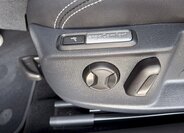 Volkswagen Passat Kombi 1,5 l 110 kw