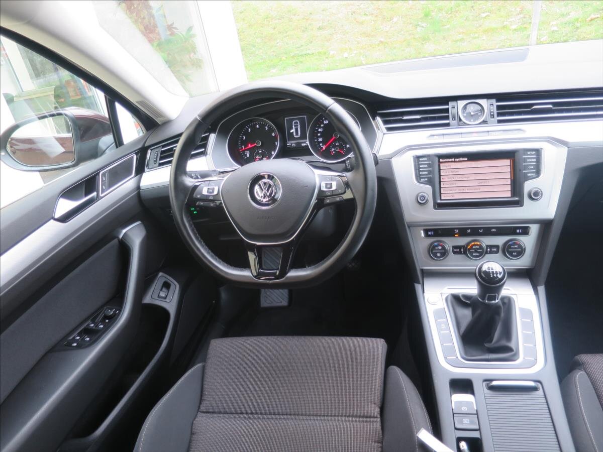 Volkswagen Passat Kombi 1,4 l 92 kw