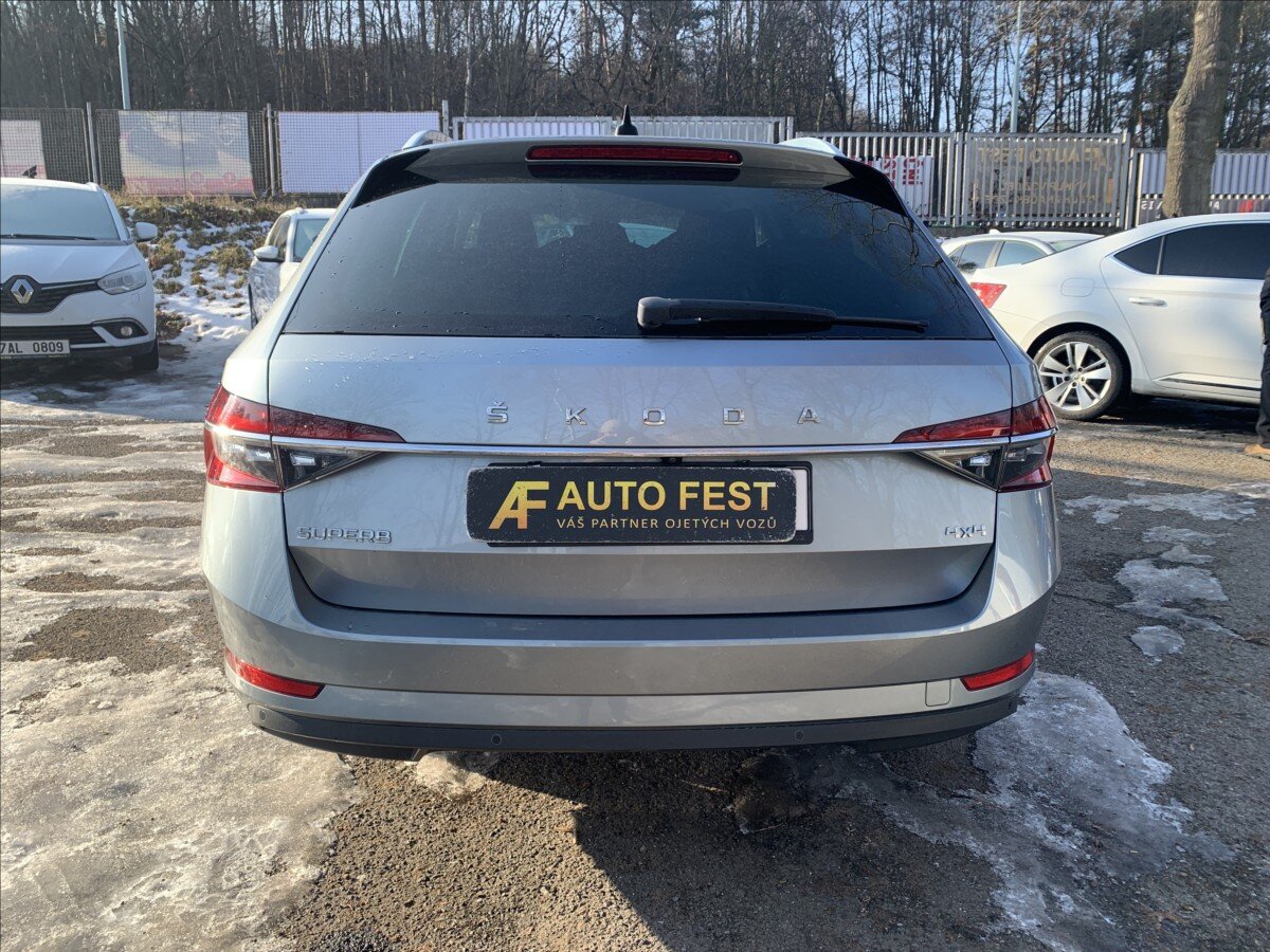 Škoda Superb Kombi 2,0 l 140 kw