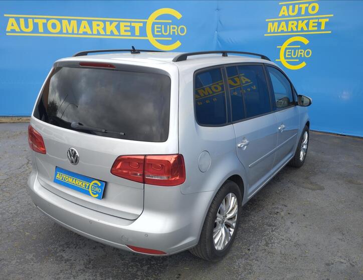 Volkswagen Touran 4