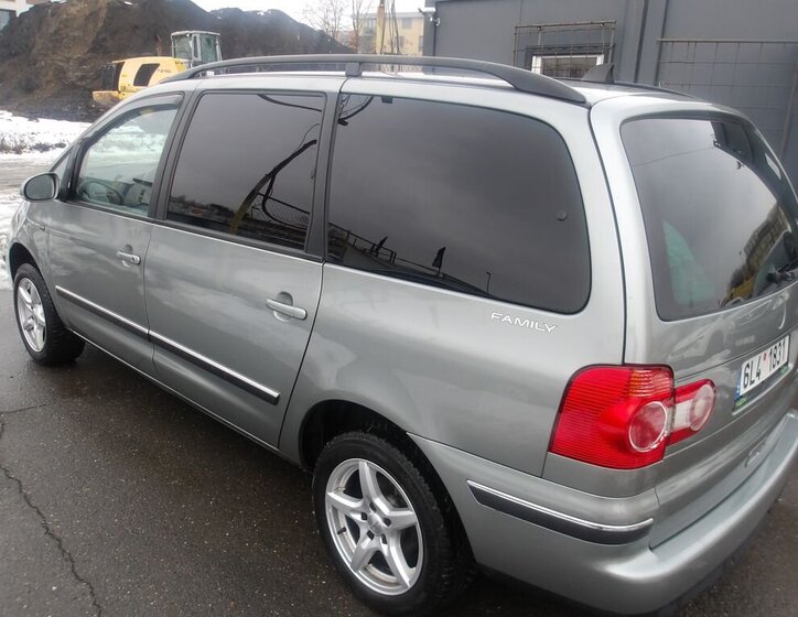 Volkswagen Sharan MPV 1,9 l 96 kw