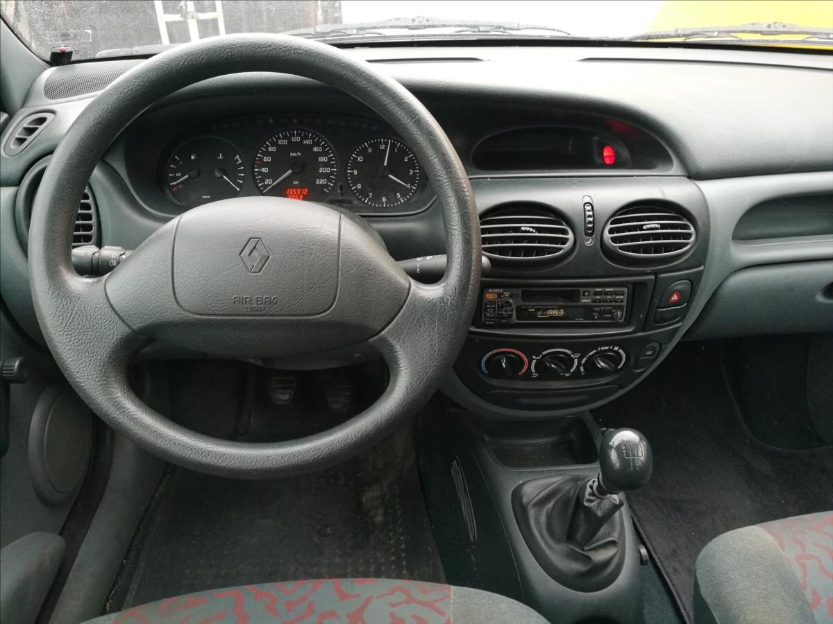 Renault Mégane Hatchback 1,4 l 51 kw