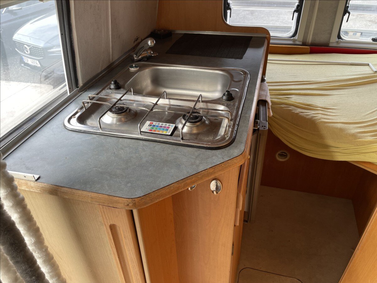 Peugeot Ostatní Ostatní 2,8 l 93 kw