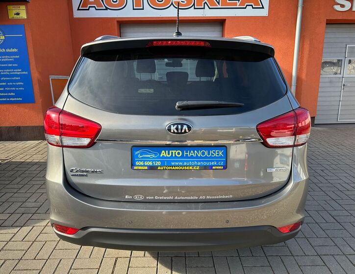 KIA Carens 4