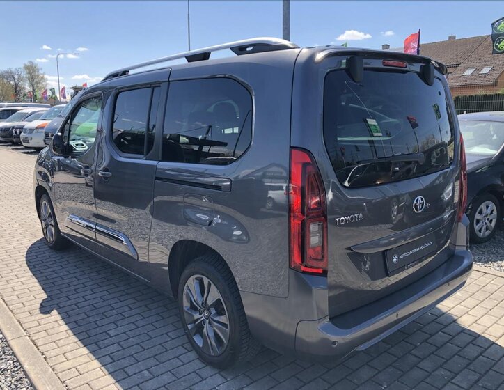 Toyota ProAce City Verso Kombi 1,5 l 96 kw