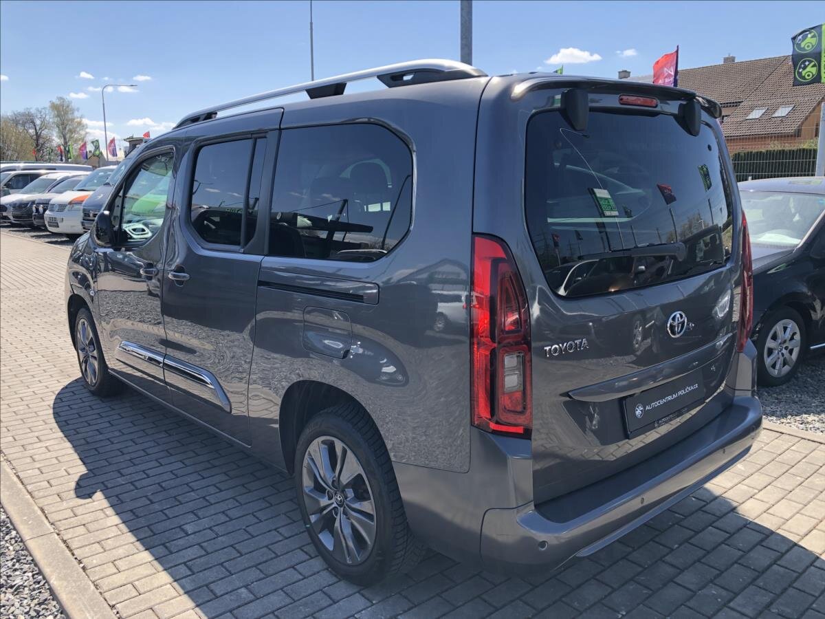 Toyota ProAce City Verso Kombi 1,5 l 96 kw